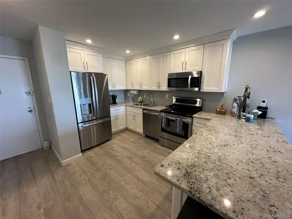 360 Shore RD #8H, Long Beach, NY 11561