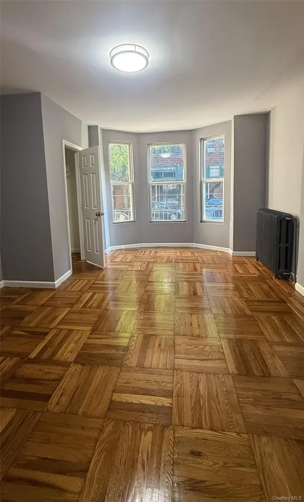 779 E 183rd ST, Bronx, NY 10460