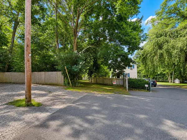 Woodland RD, Centereach, NY 11720