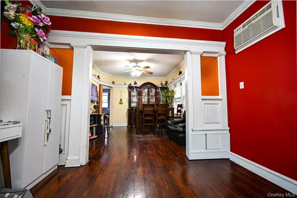 91-50 86th ST, Woodhaven, NY 11421