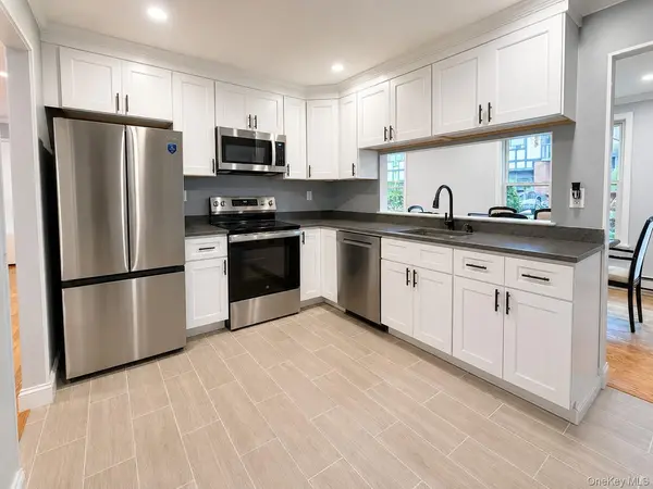723 Sierra Vista LN, Valley Cottage, NY 10989