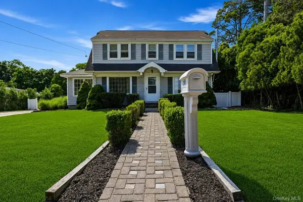249 Sunset AVE, Westhampton Beach, NY 11978