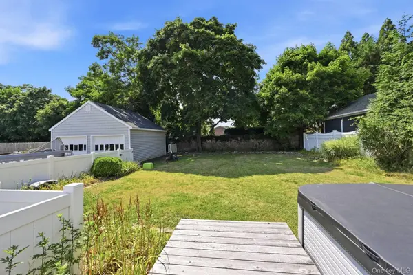 249 Sunset AVE, Westhampton Beach, NY 11978