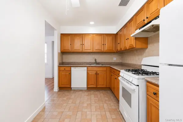 45-36 220th PL, Bayside, NY 11361