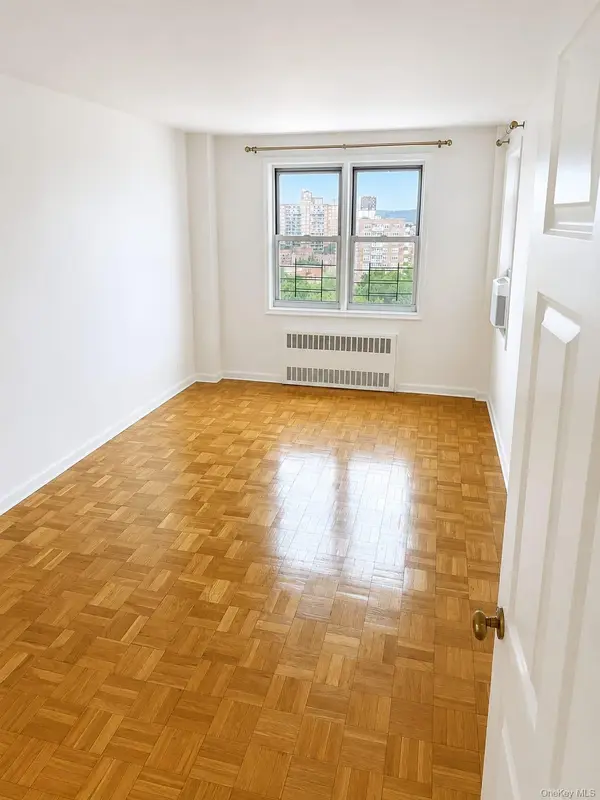 4525 Henry Hudson Pkwy #1202, Bronx, NY 10471
