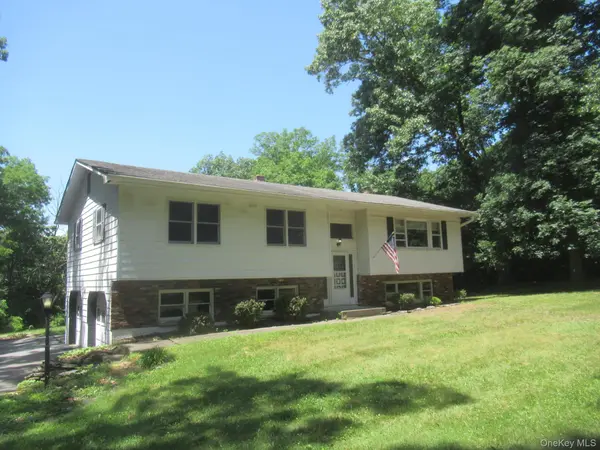17 Jack And Jill RD, Poughquag, NY 12570