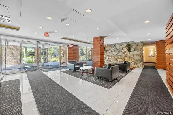 87-10 51 AVE #4R, Elmhurst, NY 11373