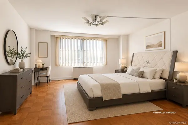 61-20 Grand Central Pkwy #B303, Forest Hills, NY 11375