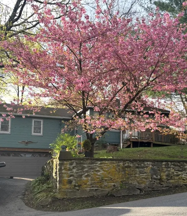 29 White ST, Highland, NY 12528