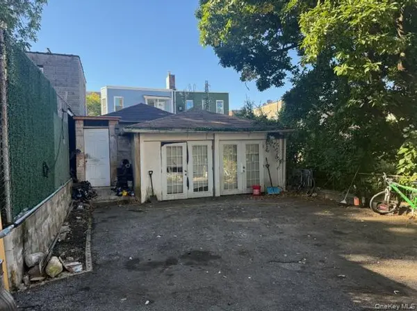 646 E 230th ST, Bronx, NY 10466