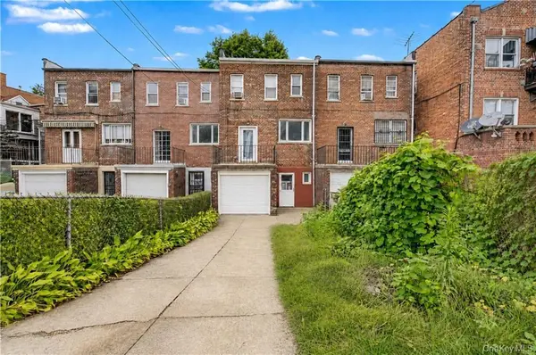 138 Van Cortlandt PARK, Bronx, NY 10463