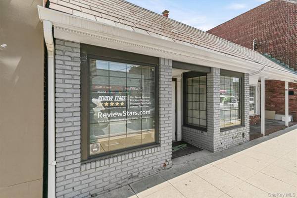 95 Rockaway AVE, Valley Stream, NY 11580