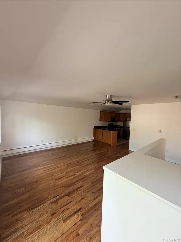 8418 129th ST, Kew Gardens, NY 11415
