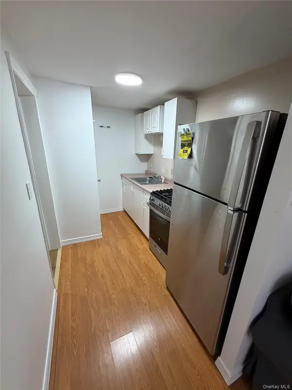 1390 America AVE, West Babylon, NY 11704