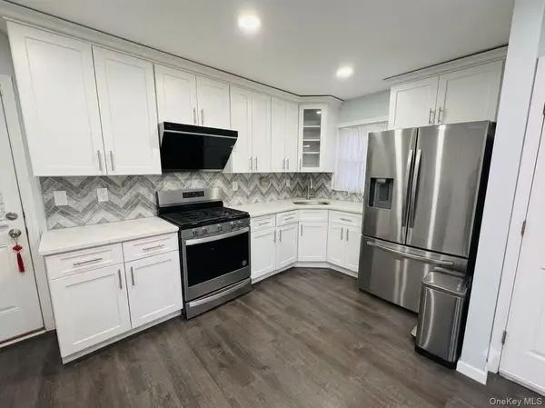1101 128th ST, College Point, NY 11356