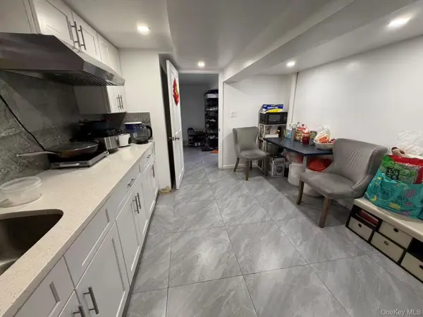 1101 128th ST, College Point, NY 11356