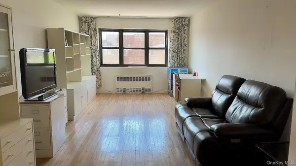 140-21 31st Rd #6C, Flushing, NY 11354