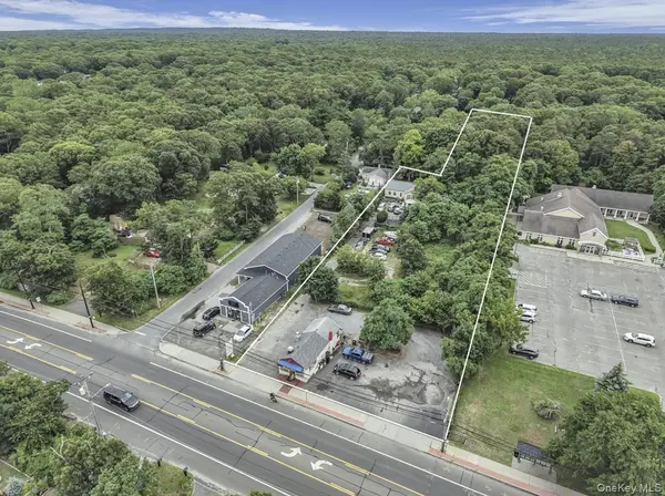 669 Flanders RD, Flanders, NY 11901