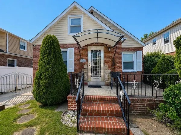 11828 227th ST, Cambria Heights, NY 11411