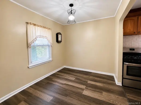 11828 227th ST, Cambria Heights, NY 11411