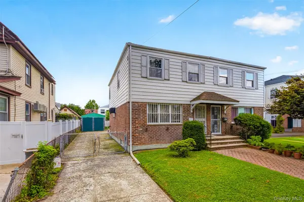 146-18 Kalmia AVE, Flushing, NY 11355