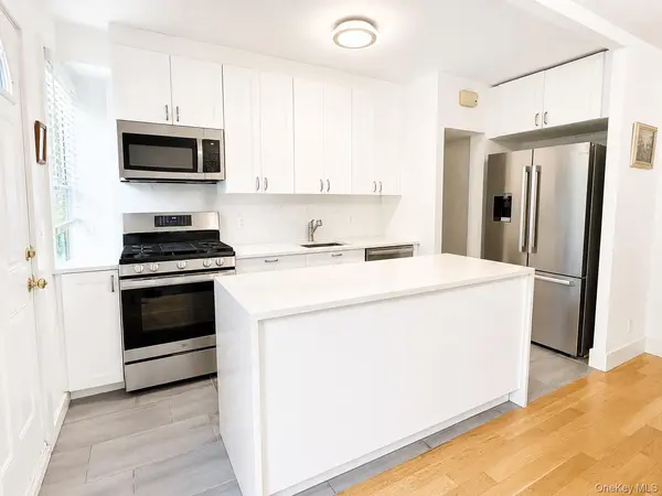6766 Exeter ST, Forest Hills, NY 11375