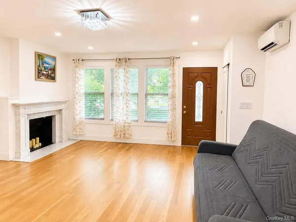 6766 Exeter ST, Forest Hills, NY 11375
