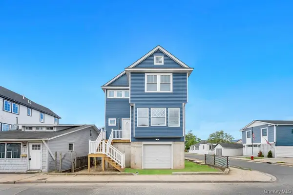 10 8th AVE, East Rockaway, NY 11518
