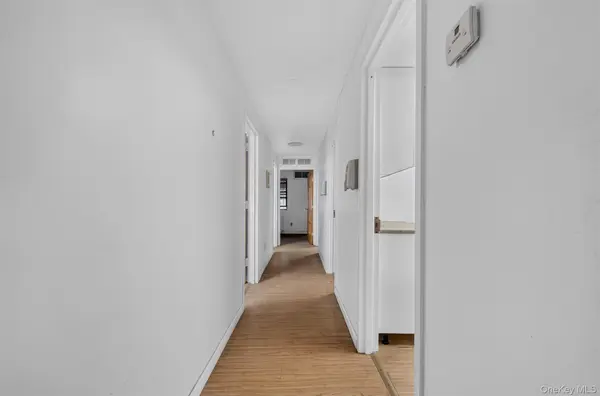 143-27 Roosevelt AVE, Flushing, NY 11354