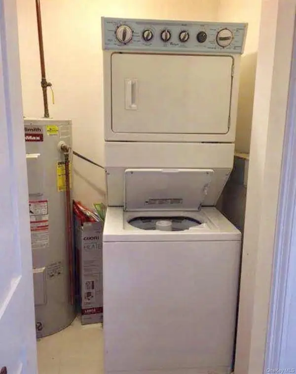 37-20 Prince ST #11A, Flushing, NY 11354
