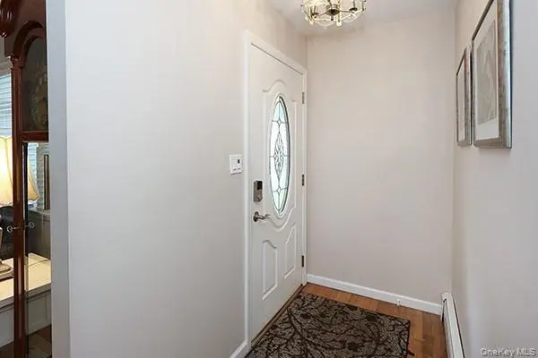 113 Iceland DR, South Huntington, NY 11746