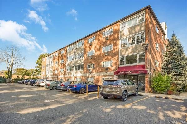 222 Smith ST #1B, Freeport, NY 11520
