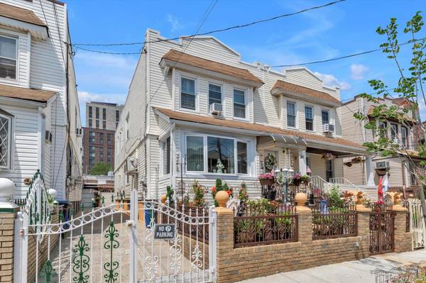 152 Pine ST, Brooklyn, NY 11208