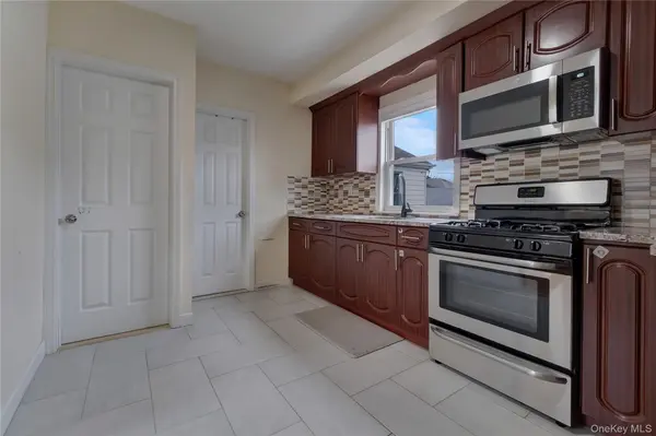 6940 Gouverneur AVE, Arverne, NY 11692