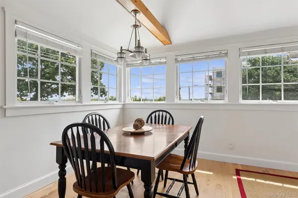 33 Bay AVE, Sag Harbor, NY 11963