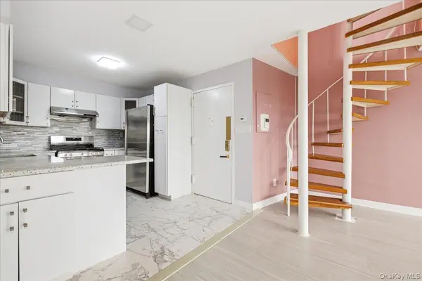 76-01 113th ST #PH-A, Forest Hills, NY 11375
