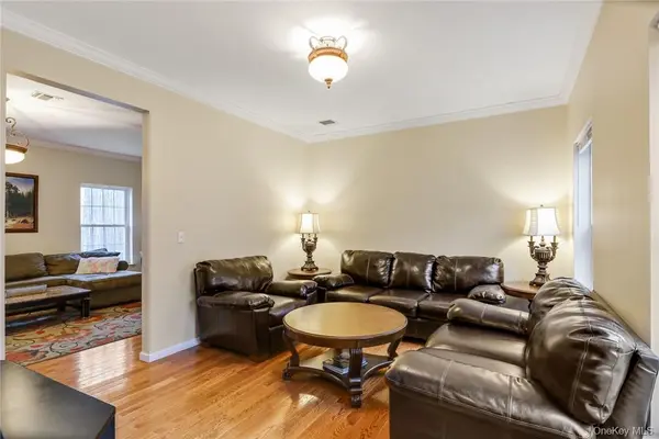 68 Cauthers LN, Woodridge, NY 12789
