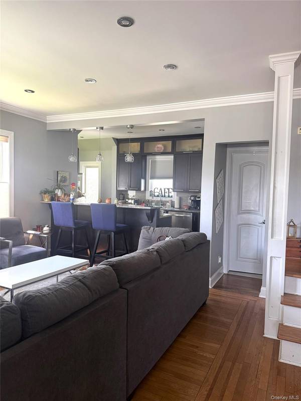 238 Laclede AVE, Uniondale, NY 11553