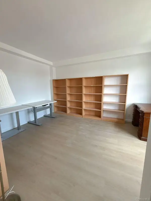 99-05 63rd DR #14X, Rego Park, NY 11374
