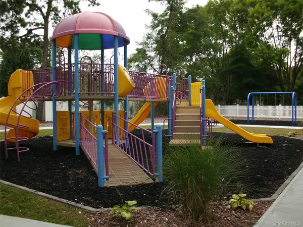 40-218 W 4th ST #218, Patchogue, NY 11772