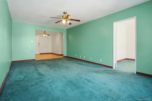 7510 Yellowstone BLVD #5L, Rego Park, NY 11374