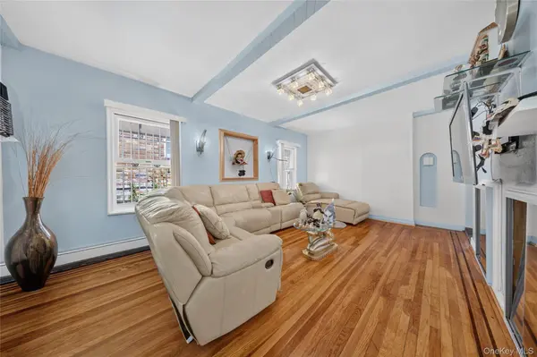 47-39 197th ST, Flushing, NY 11358