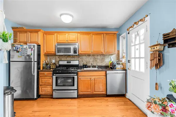 227-07 Hillside AVE #516, Queens Village, NY 11427