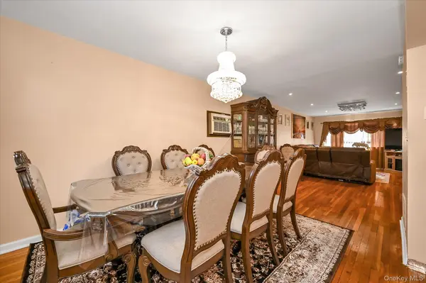 253-27 147th AVE, Rosedale, NY 11422