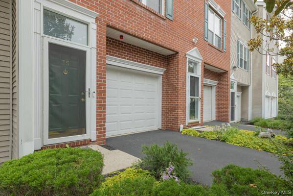 35 Meadow LN #35-Building 8F, Nanuet, NY 10954