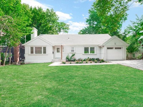 10 W Terrace RD, Great Neck, NY 11021