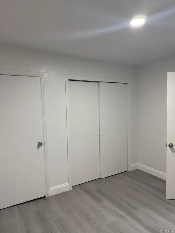 9113 77th St, Woodhaven, NY 11421