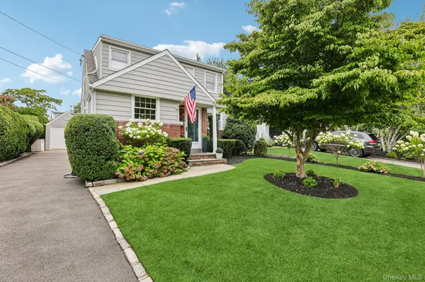 76 Highfield AVE, Port Washington, NY 11050