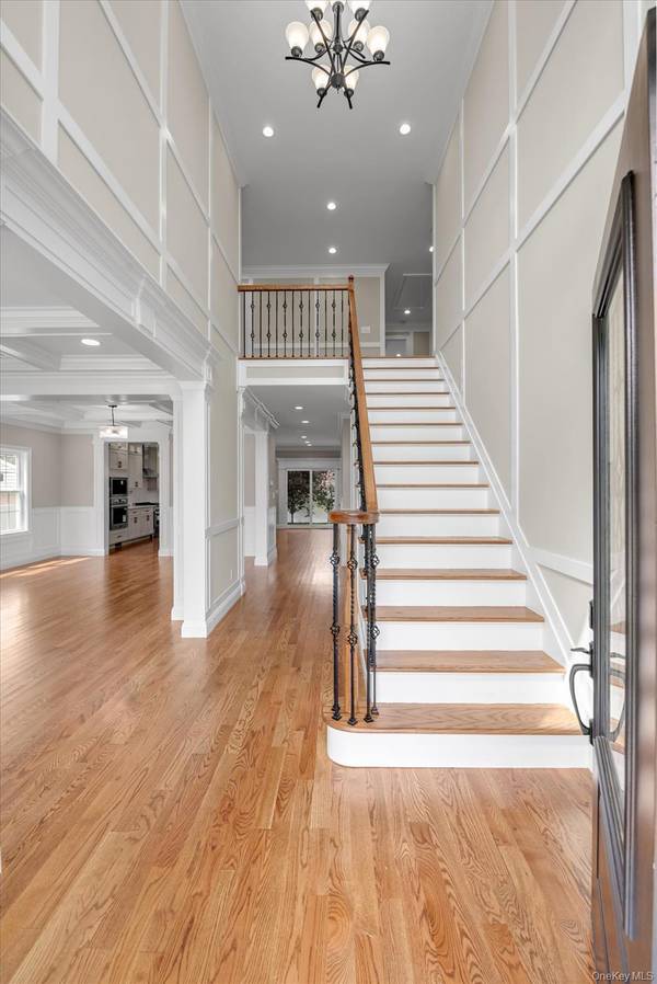 2351 Amherst ST, East Meadow, NY 11554