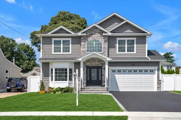 2351 Amherst ST, East Meadow, NY 11554